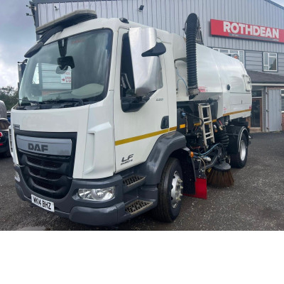 2014 DAF LF55-220 ROAD SWEEPER
